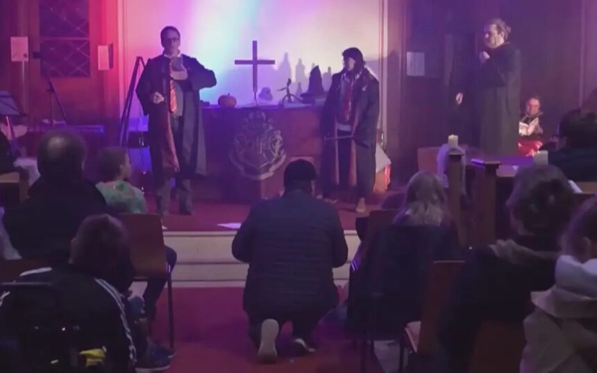 Igreja na Alemanha realiza cultos com temática de Harry Potter e gera polêmica: “Mistura de sagrado com profano”