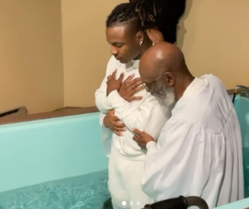 Kaleb Johnson, novo running back dos Steelers, é batizado e declara: “Minha identidade está em Cristo”