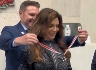 Imagem Reprodução: Redes Sociais Bispa Sonia Hernandes recebe Colar de Honra ao Mérito na ALESP e emociona com legado de fé e transformação