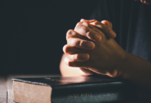 Estudo com mais de 500 mil pessoas aponta que fé pode ajudar na prevenção e recuperação de dependência química