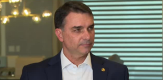 Pesquisa Datafolha aponta Flávio Bolsonaro com vantagem expressiva sobre Lula entre evangélicos