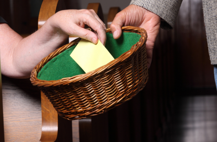 Justiça manda Igreja Universal devolver R$ 156 mil a fiel por doações consideradas indevidas