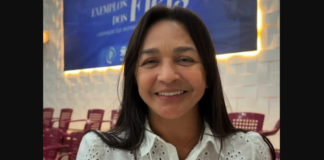 Senadora Eliziane Gama é vaiada em show gospel com Oficina G3 em São Luís