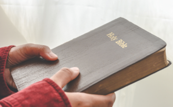 China muda trecho da Bíblia, coloca Jesus como pecador e aumenta repressão contra cristãos